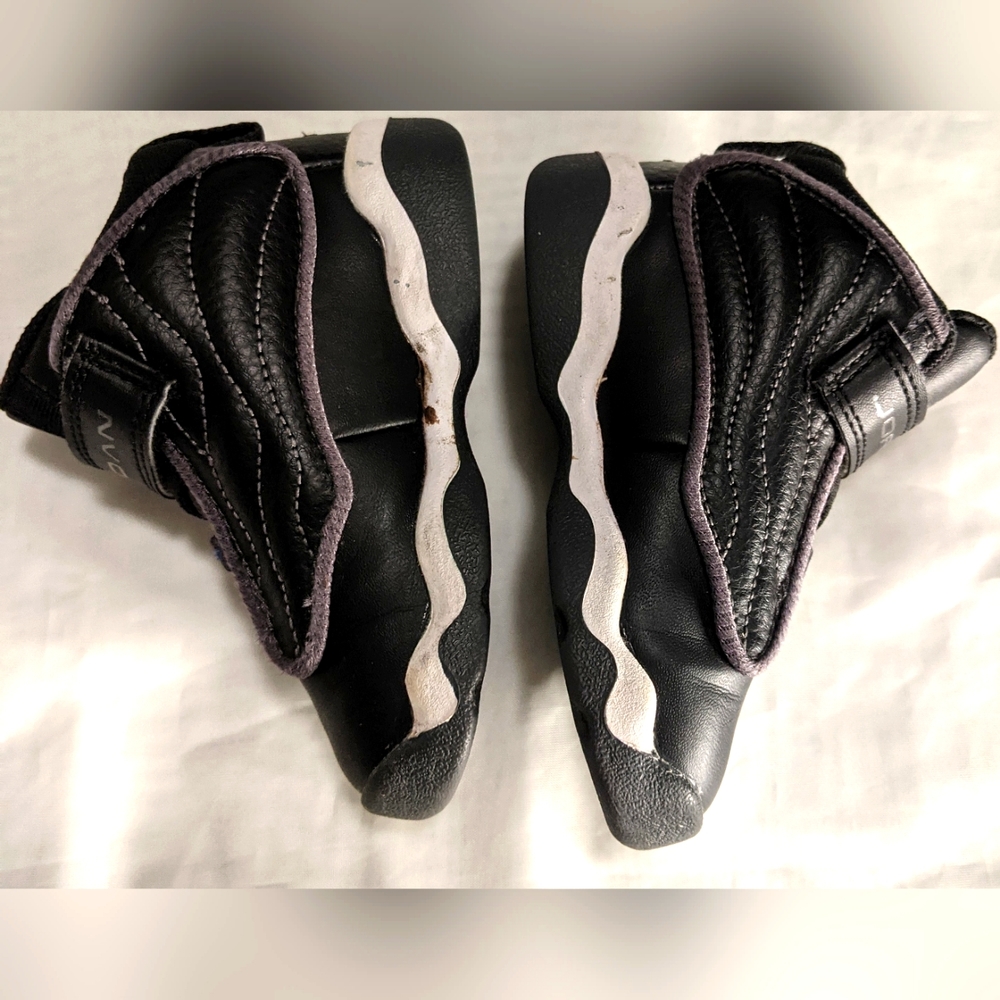 Nike Air Jordan Pro Strong Unisex Sneakers - Picture 3 of 8